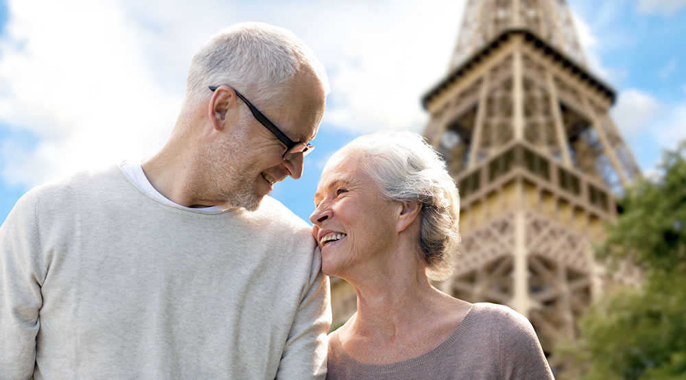 couple amoureux à Paris